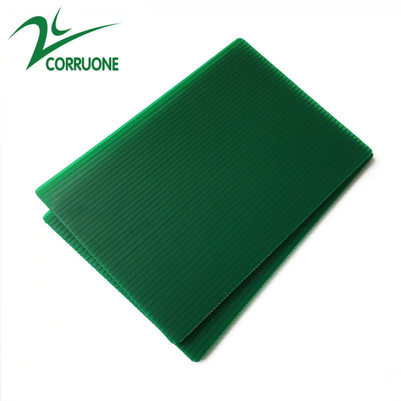 le conseil de 2400x1200 Coroplast 1.5mm-8mm Coroplast couvre 4x8 adapté aux besoins du client