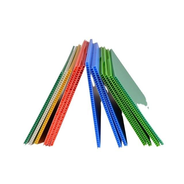 Carreaux de corflute de 2 mm, 3 mm, 4 mm, 5 mm, 6 mm, 7 mm, en plastique ondulé, en carton correx, en polypropylène, en panneau de nid d'abeille