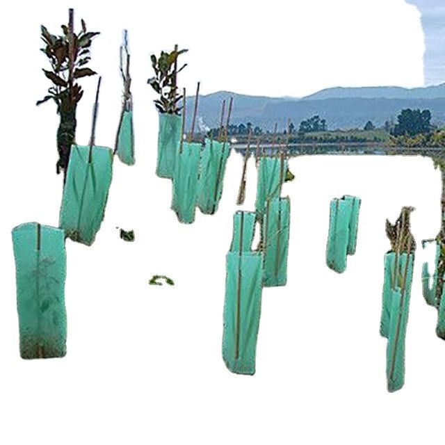 Corruone Chine Vente à chaud Protecteurs d'arbres en plastique ondulé en PP imperméable à l'eau